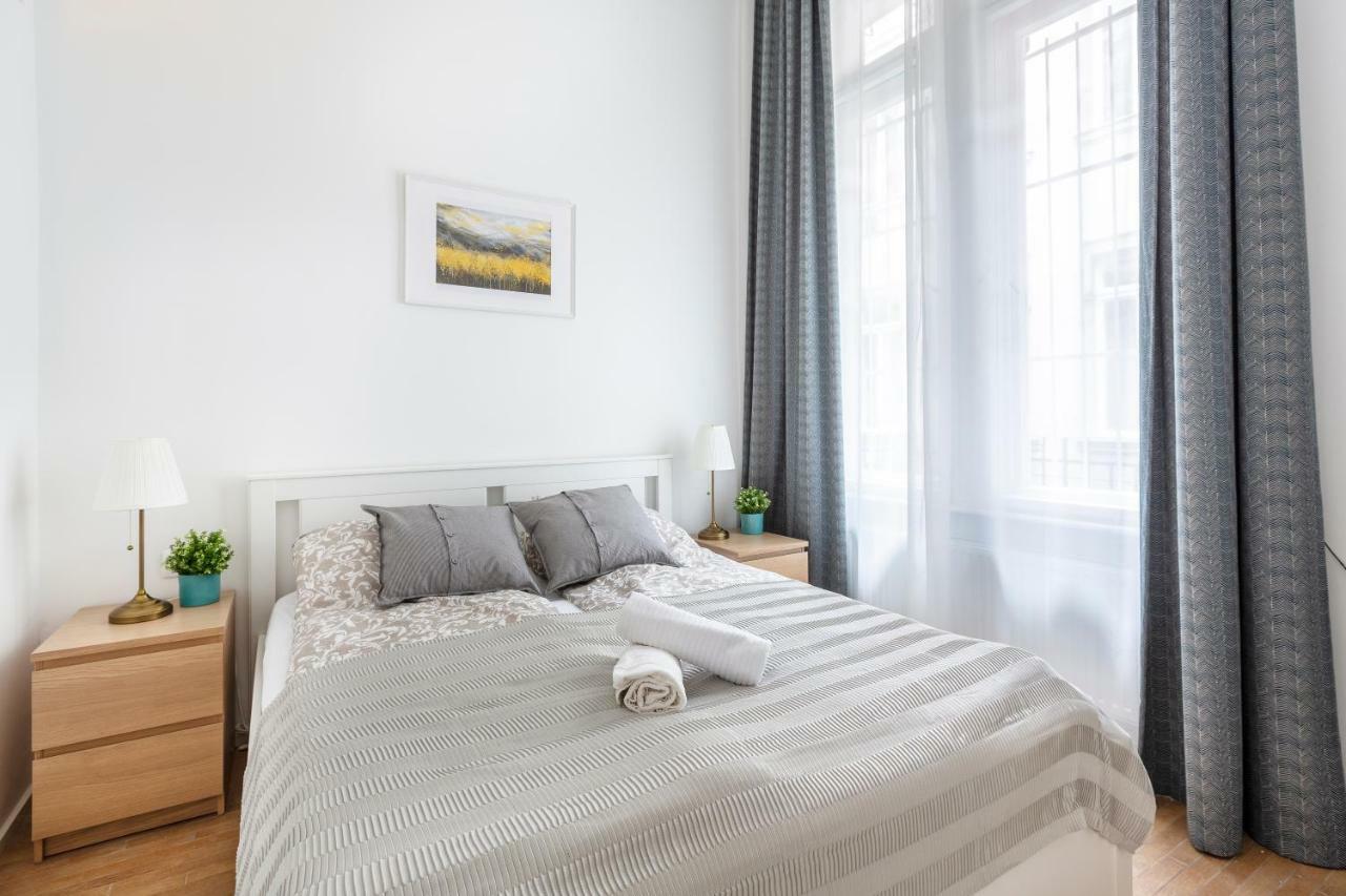 Exclusive Downtown Bella Apartamento Budapest
