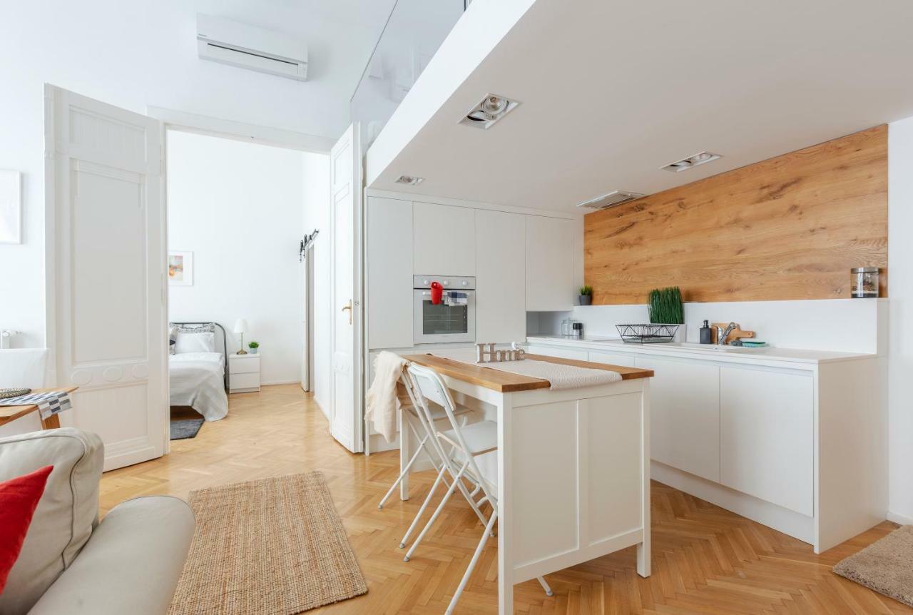 Exclusive Downtown Bella Apartamento *