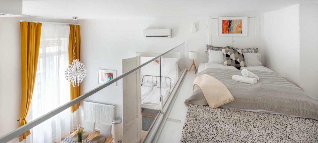 Exclusive Downtown Bella Apartamento